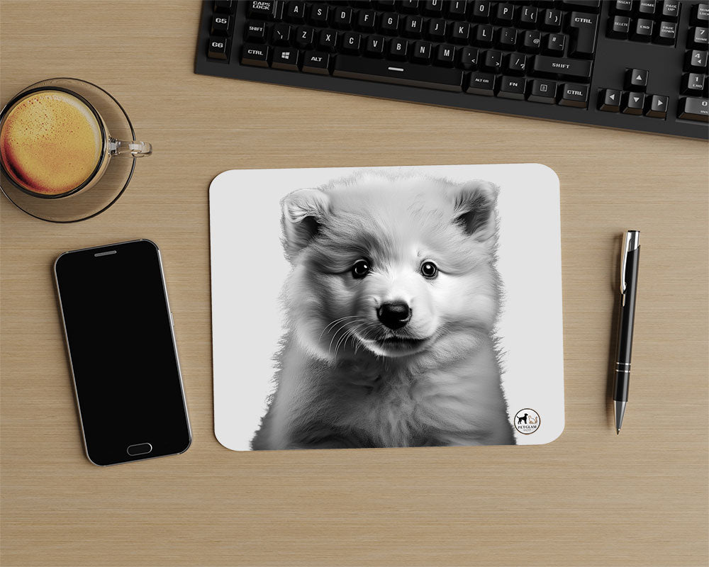 MOUSEPAD "Samoyed Smiles – Snow in Monochrome"